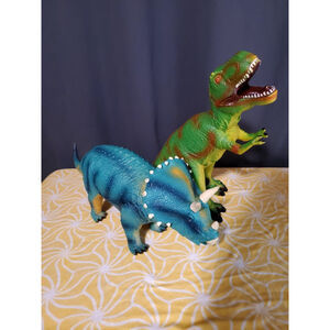 Toysmith Epic Dino Triceratops & Tyrannosaurus 19" Soft Vinyl Dinosaurs Lot of 2